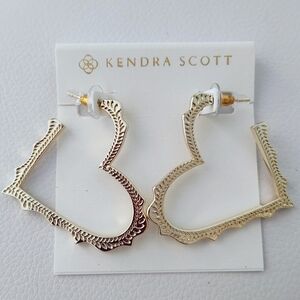 ~~Kendra Scott💛Gold Heart Earrings~~
